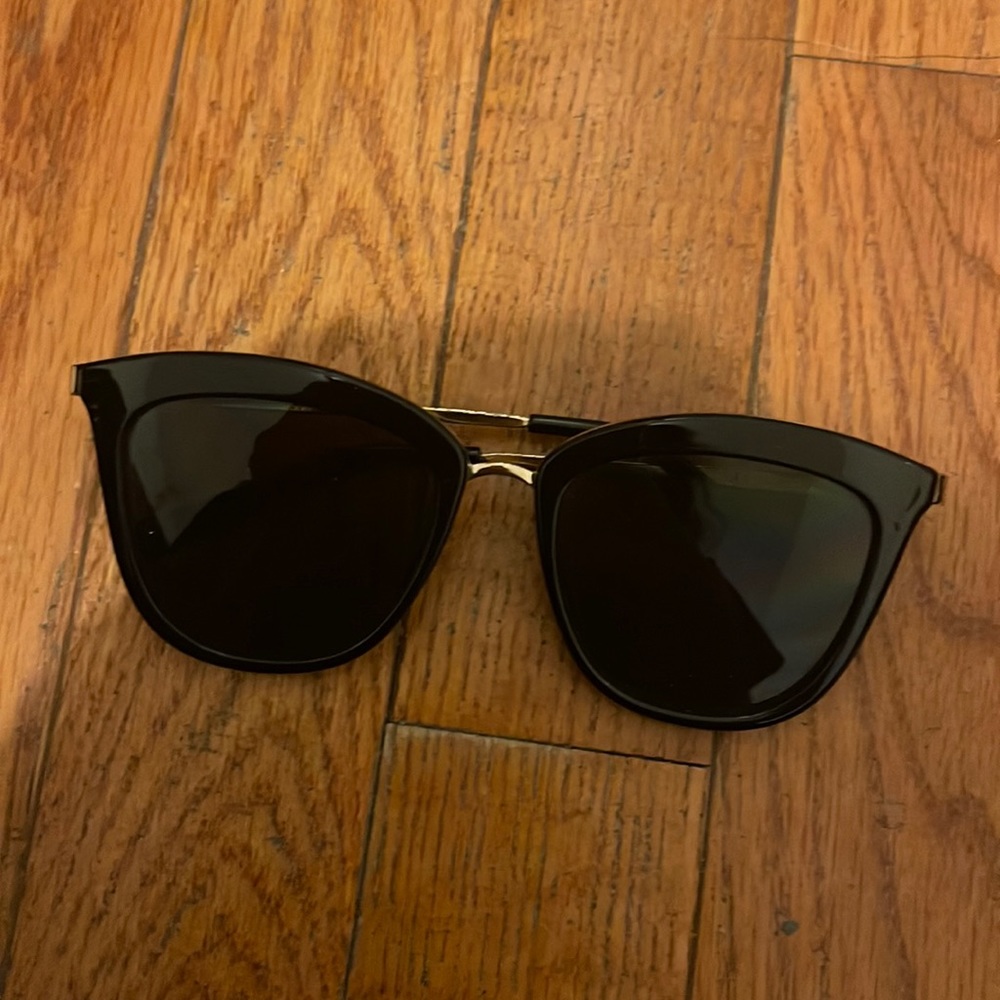 LeSpecs sunglasses